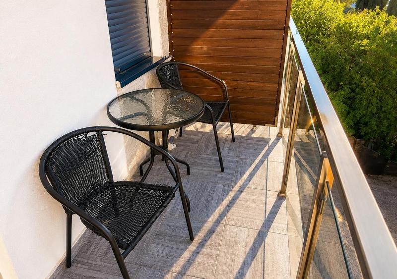 Pine Hill Apartments - image 10