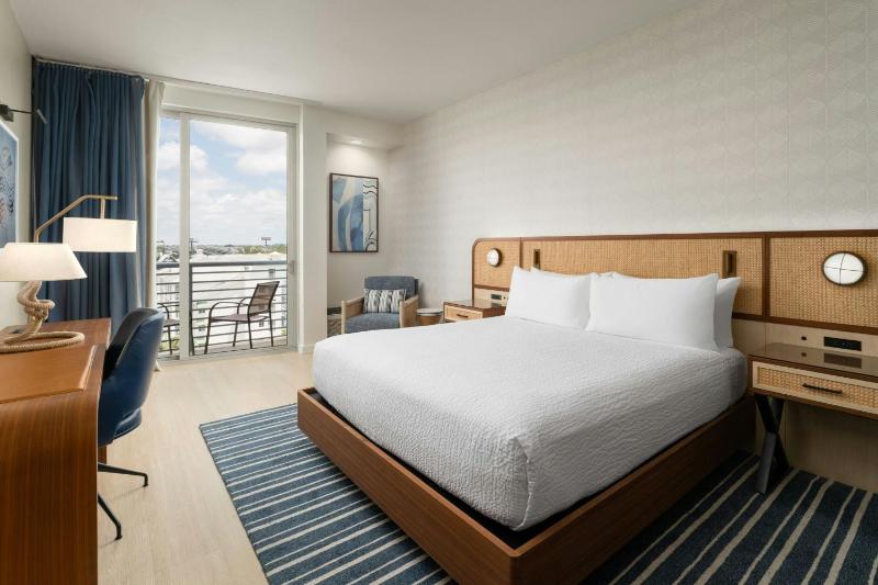 Maritime Hotel Fort Lauderdale Airport & Cruiseport - image 15