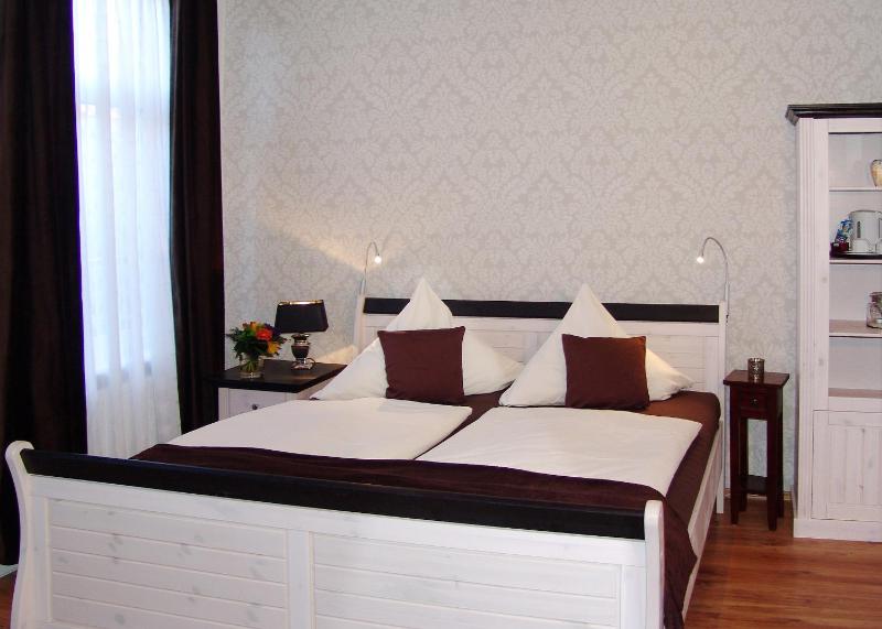 Hotel Garni Landhaus Uttum - image 23