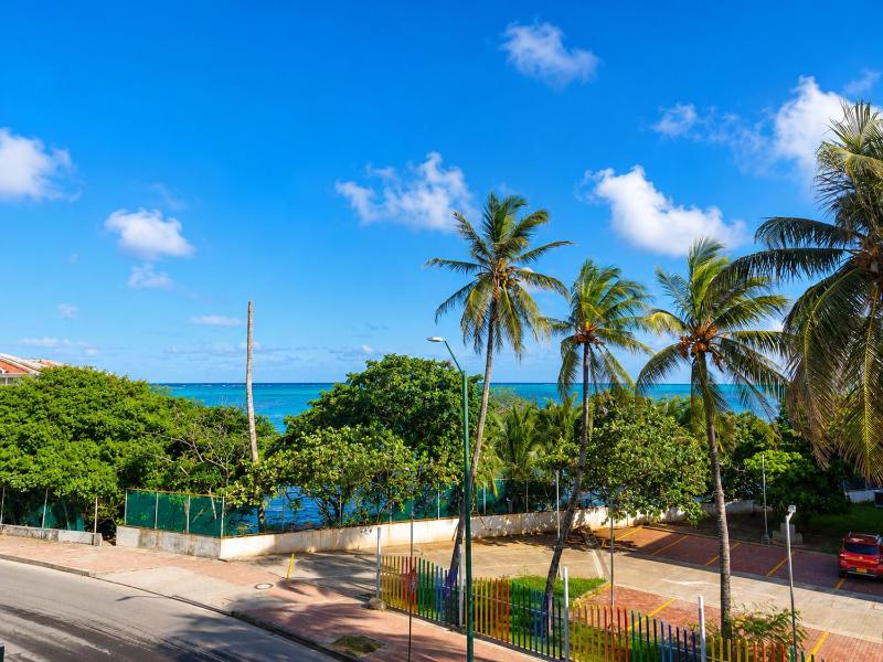 Apartamento en San Andres frente al mar con balcon - image 13
