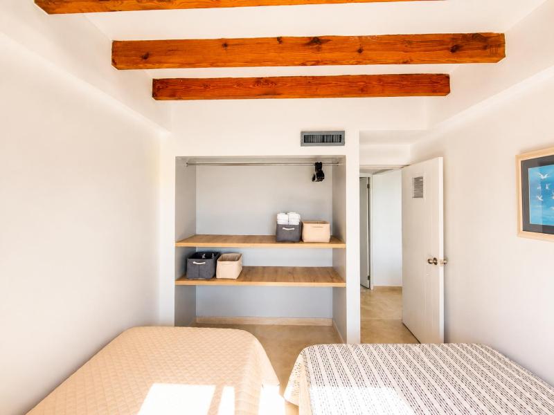 Apartamento en San Andres frente al mar con balcon - image 27