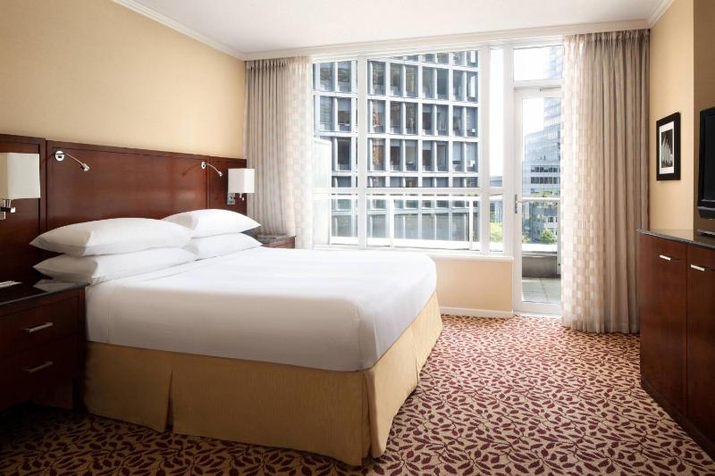 Vancouver Marriott Pinnacle Downtown Hotel - image 7