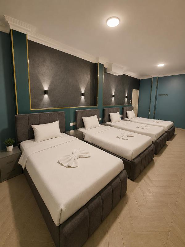 Temple Pyramids Inn - image 16