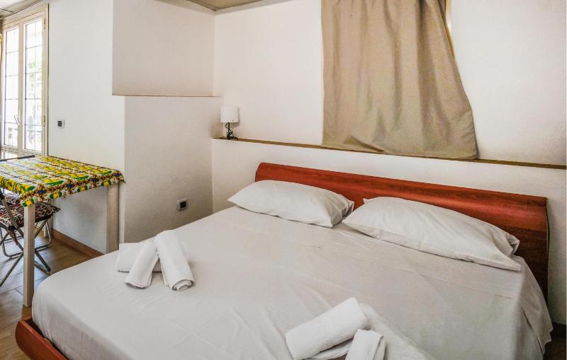 Lovely Home In Marzamemi With Wifi - image 11