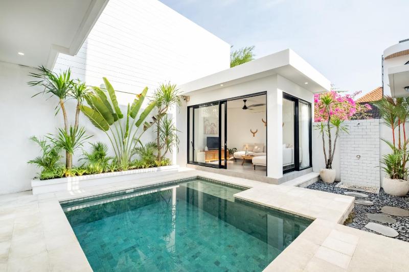 Contemporary 2 bdr villa - Central location ! - image 14