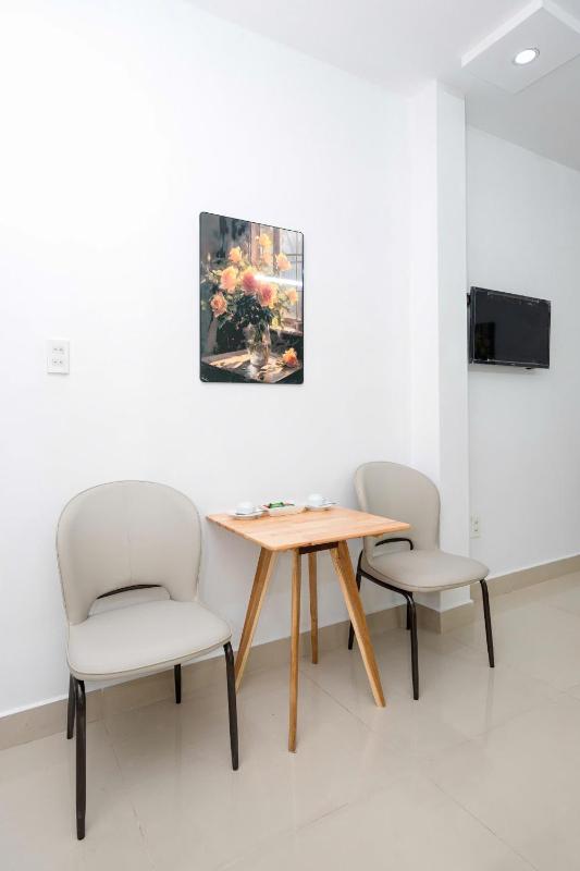 The Olive Apartment - image 2