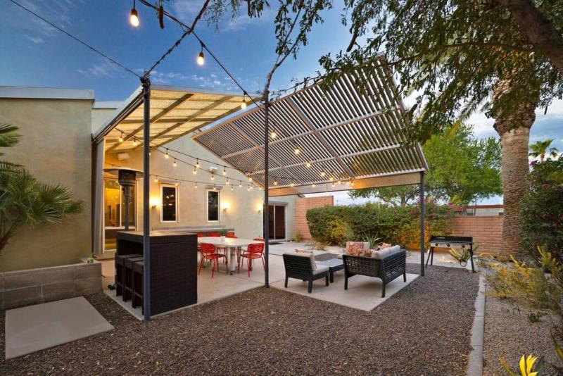 Haveli - 4BR Scottsdale Escape with Pool and Games - image 35
