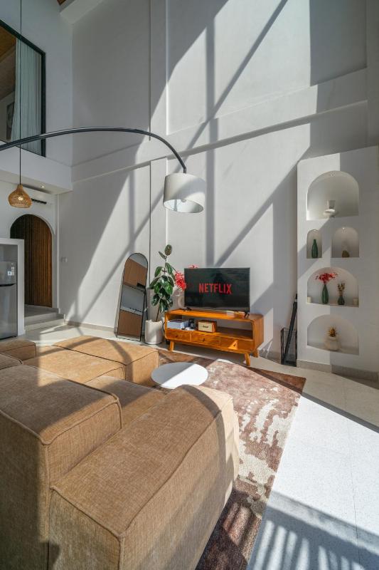 Garita - New Sleek 2BR Canggu Villa 10 Mins to Beach Life! - image 49