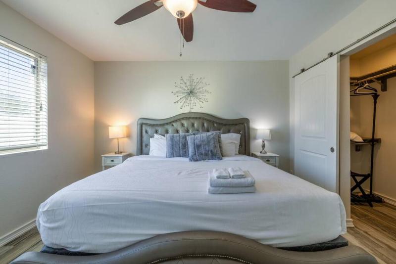The Scottsdale Palms - image 5