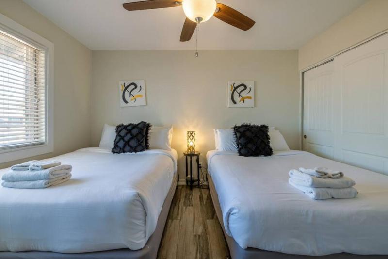 The Scottsdale Palms - image 12
