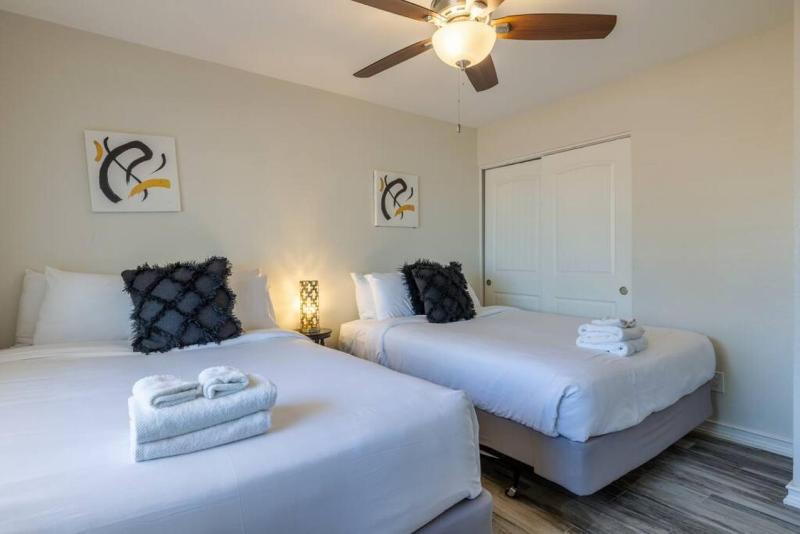 The Scottsdale Palms - image 18
