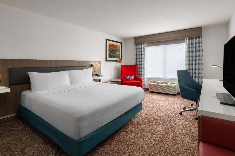 Hilton Garden Inn Portland Airport - image 35