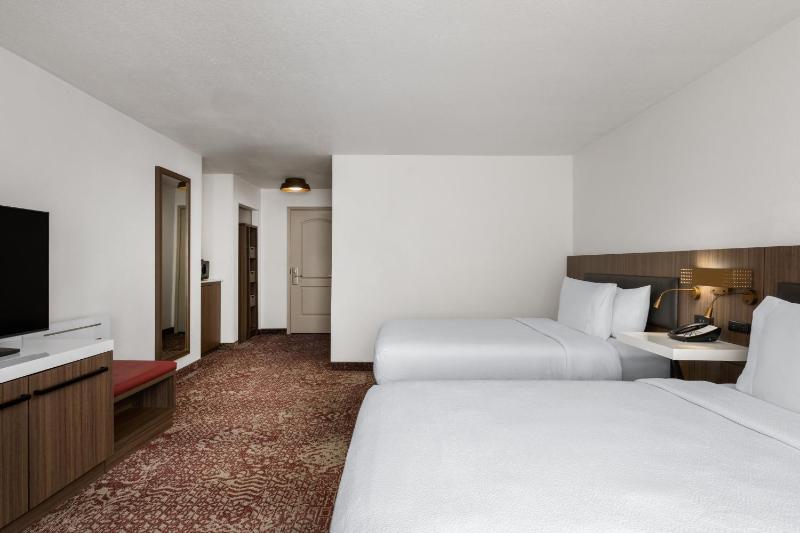 Hilton Garden Inn Portland Airport - image 31
