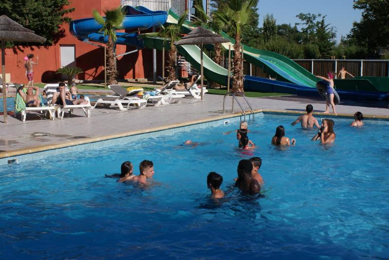 Camping L' Arlesienne - image 14