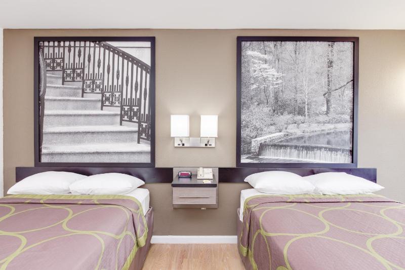 Double Room with Two Double Beds - Non-Smoking ( 4 Adults) image 2