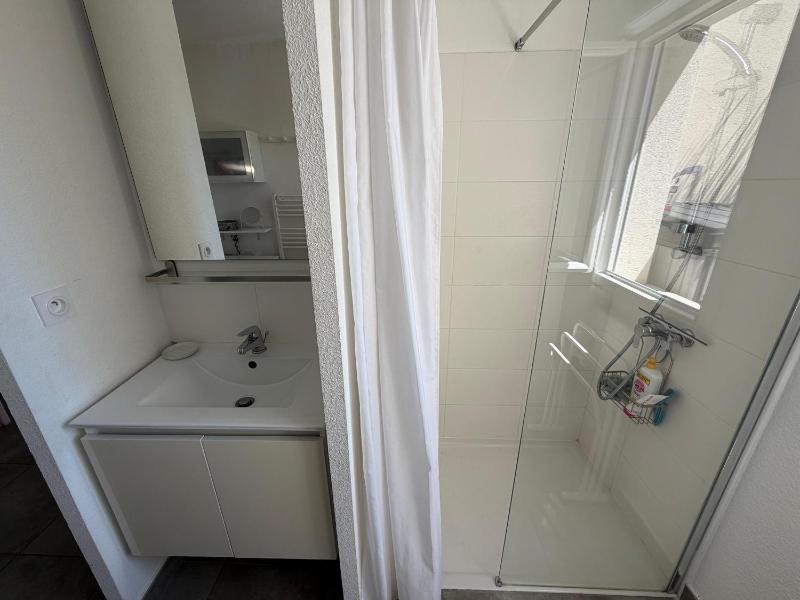 Appartement T3 avec grande terrasse et vue sur les Albères - FR-1-732-85 - image 24