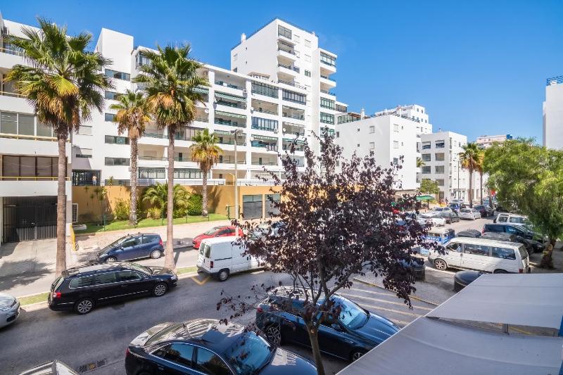 Charming Apartment in Quarteira - 50 m² - Terrace - image 21