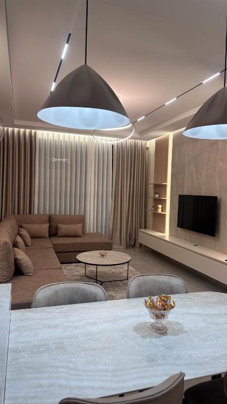 Luxury City Centre Apartment - image 13