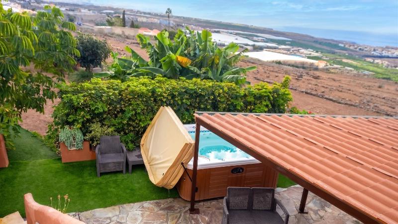 House with view and jacuzzi in Adeje - image 36