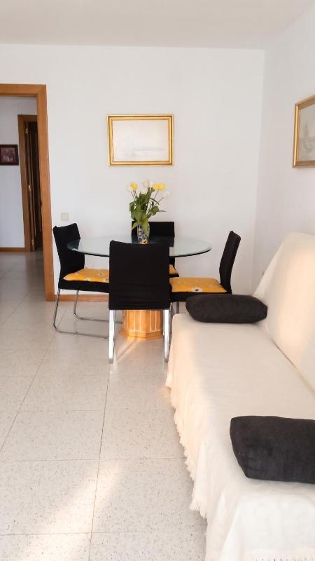 Spacious apartment in Calpe of 100 m² with shared pool! - image 13