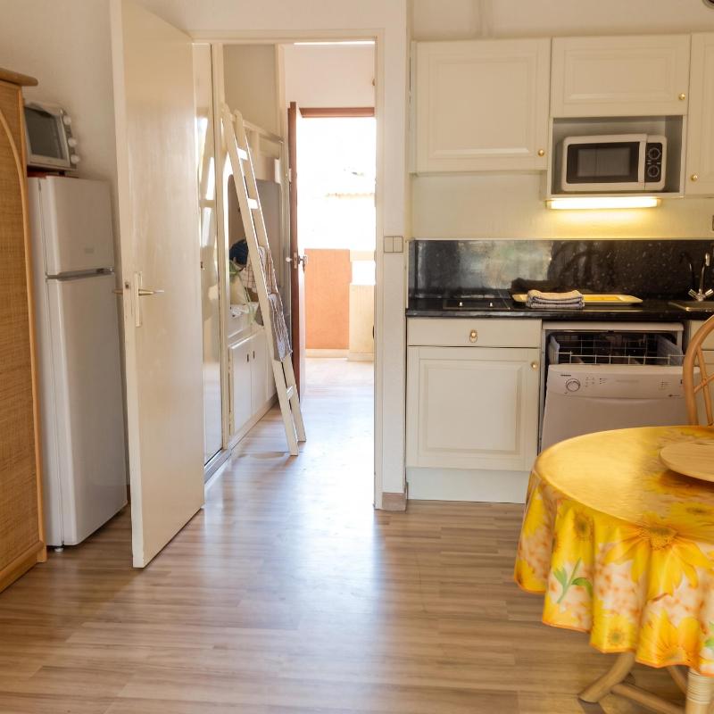 Studio en bord de mer à Cavalaire-sur-Mer 35 m² vue superbe. - image 15