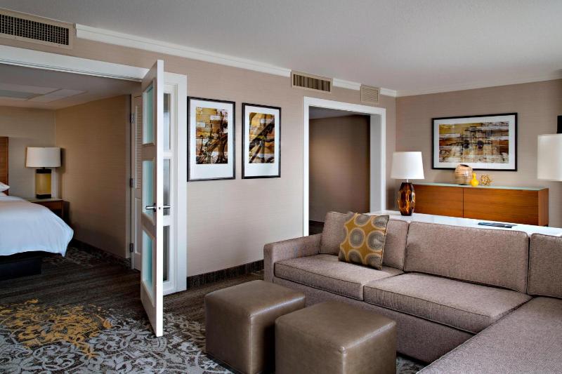 San Antonio Marriott Riverwalk - image 45