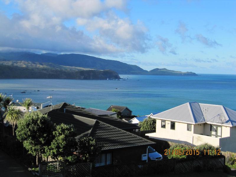 Pacific View Bed and Breakfast - image 12
