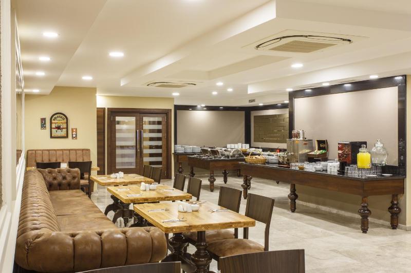 Antroyal Hotel - image 15