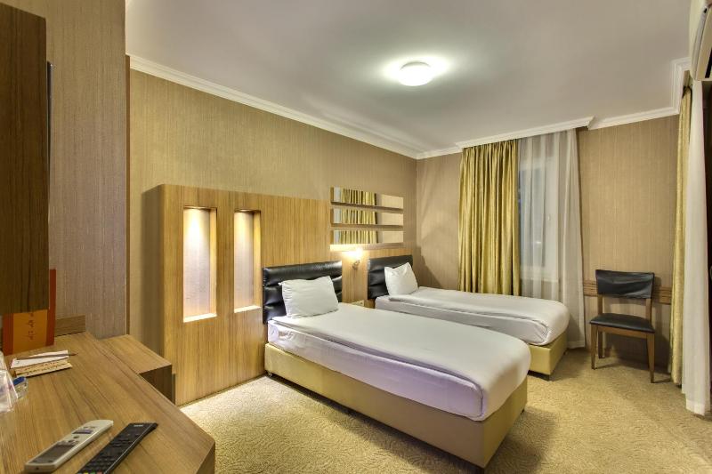 Antroyal Hotel - image 13
