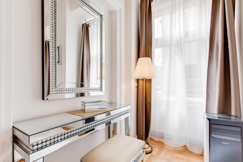 Wenceslass Square Royal Residence Apartments - image 3