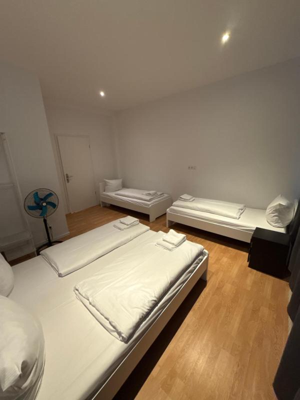 Potsdamer Inn - image 11