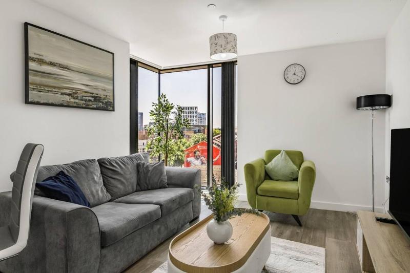 Broad Street 2 bed Apt - Nightlife Gym Concierge - image 23