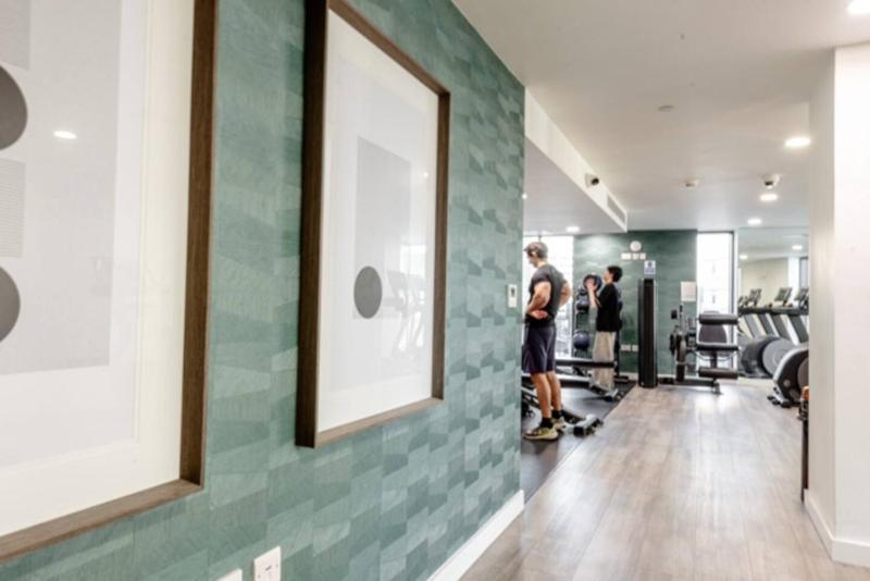 Broad Street 2 bed Apt - Nightlife Gym Concierge - image 26