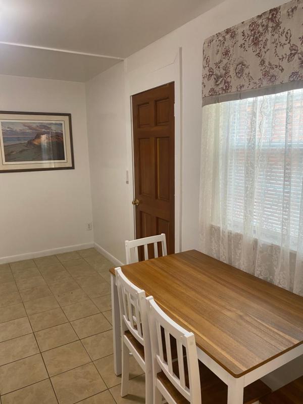 Angie's Guest Cottage - image 36