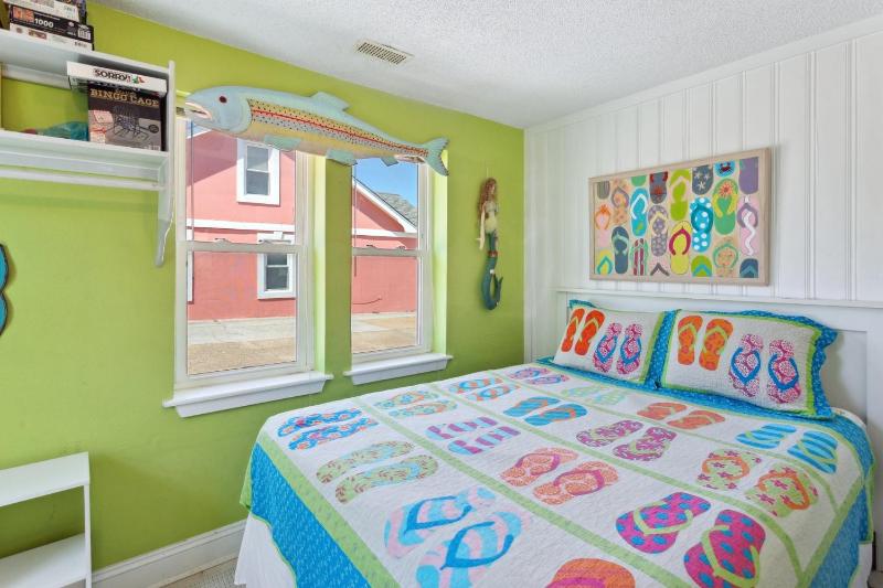 5065 - Flip Flop Inn - image 23