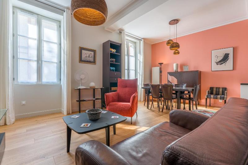 Châteaubriand - Appt pour 4 au cœur de Nantes - image 7