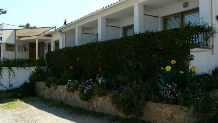 Hostal Ondina - image 17