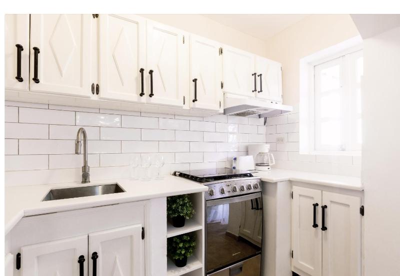 condo marielba - image 3