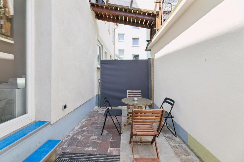 Lemon Suites 6 Apartment Zentral für kleine Gruppen - image 3