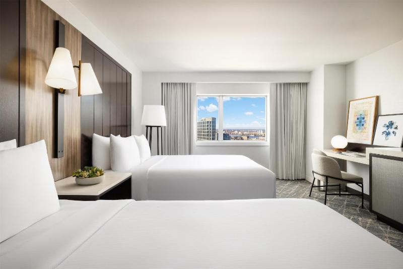 Hilton Boston Back Bay - image 2