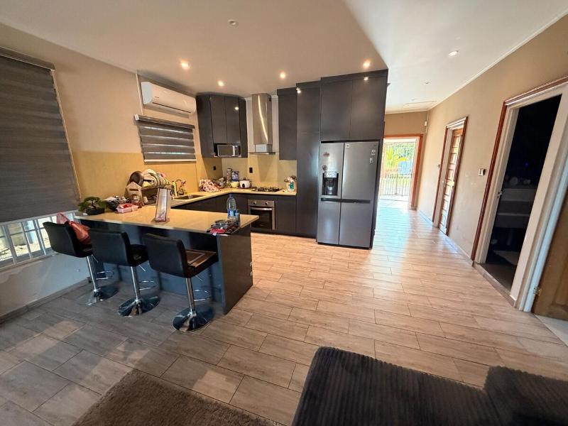 Cozy Family Retreat Secure Gated Home - image 6