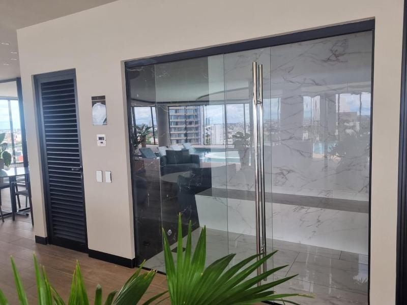 Balcon piso 13 - Lujo - Piscina - Gym - Home Office - image 16