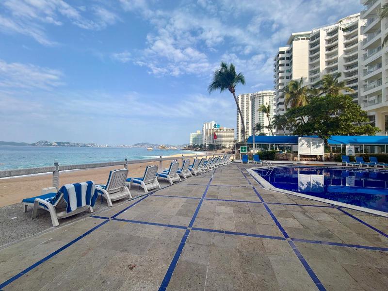 Hotel Acapulco Malibu - image 34