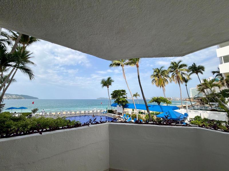 Hotel Acapulco Malibu - image 33