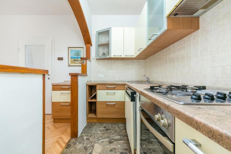 Apartments with parking space Supetar Brac - 18307 - image 26
