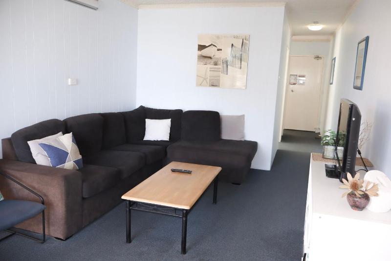 Yamba Towers 2 - image 10
