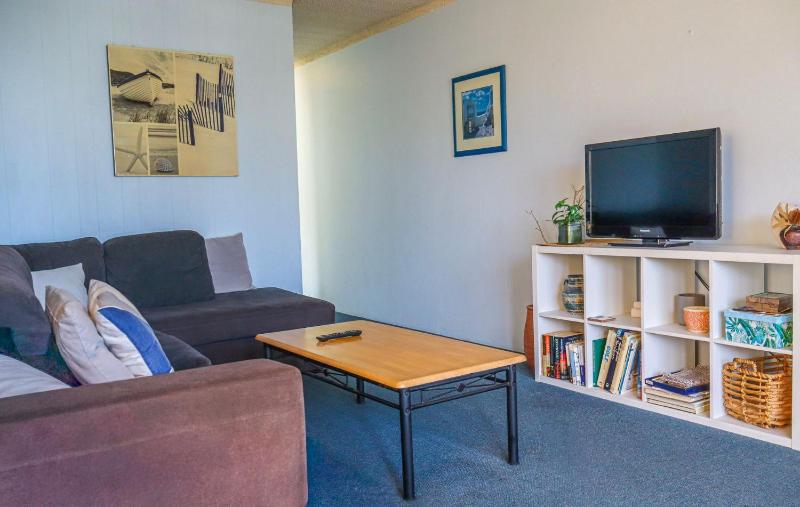 Yamba Towers 2 - image 13