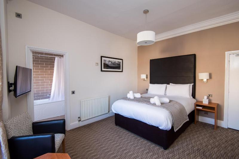 Superior Double Room image 1