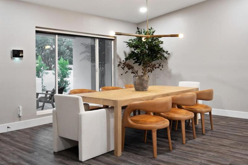 The Scottsdale Clubhouse - image 7