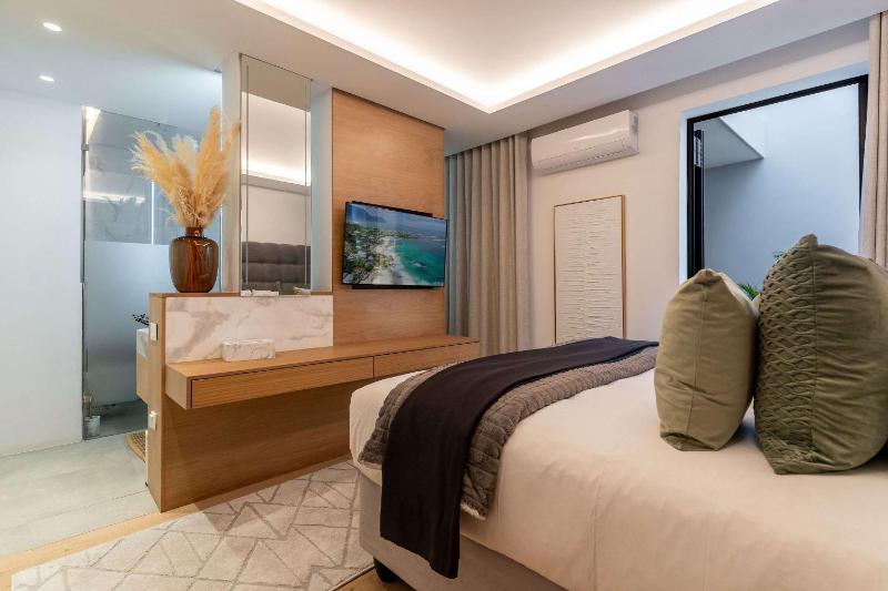 Terrace Royale Apt Camps Bay - Walk to beach Pool - image 11
